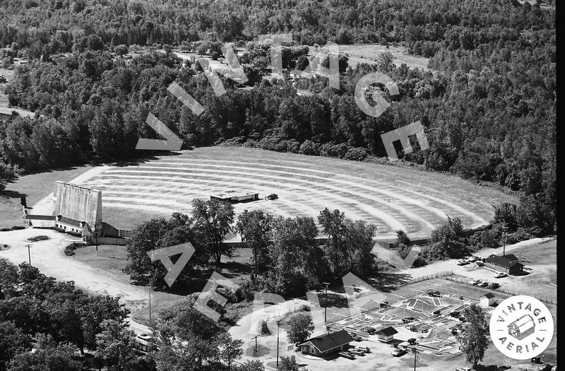 Lakeshore Putt-Putt Golf - 1982 Aerial Photo (newer photo)